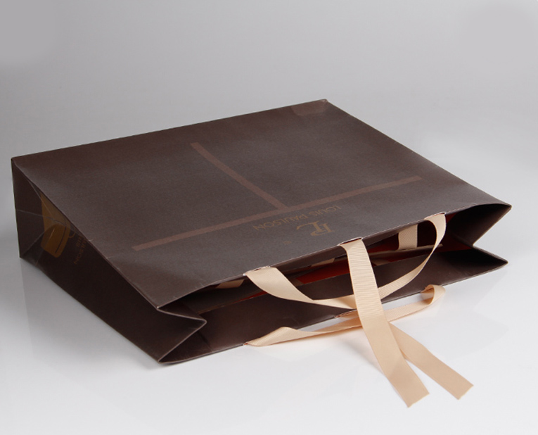 手提袋-廣州駿業(yè)包裝實(shí)業(yè)有限公司 手提袋