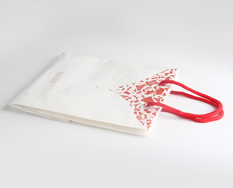 定制的手提袋選擇怎樣的紙質(zhì)？