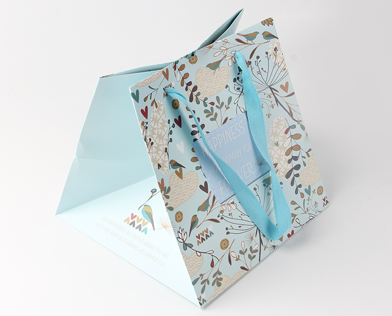 手提紙袋的排版設(shè)計 手提紙袋的排版設(shè)計