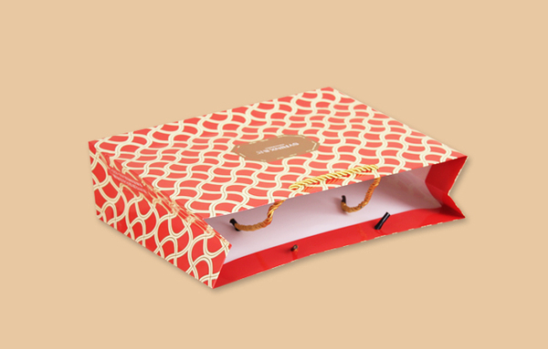 衣服禮品袋訂制-廣州駿業(yè)包裝實業(yè)有限公司 衣服禮品袋訂制