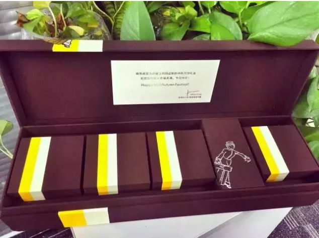 月餅包裝紙盒加工-廣州駿業(yè)包裝實(shí)業(yè)有限公司 月餅包裝紙盒加工