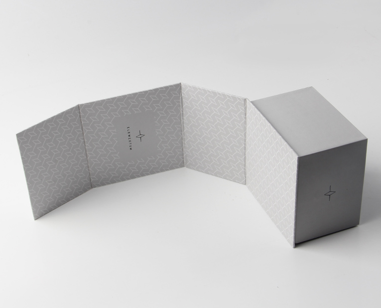 那么多香水盒廠你選駿業(yè)包裝就是明智的 那么多香水盒廠你選駿業(yè)包裝就是明智的