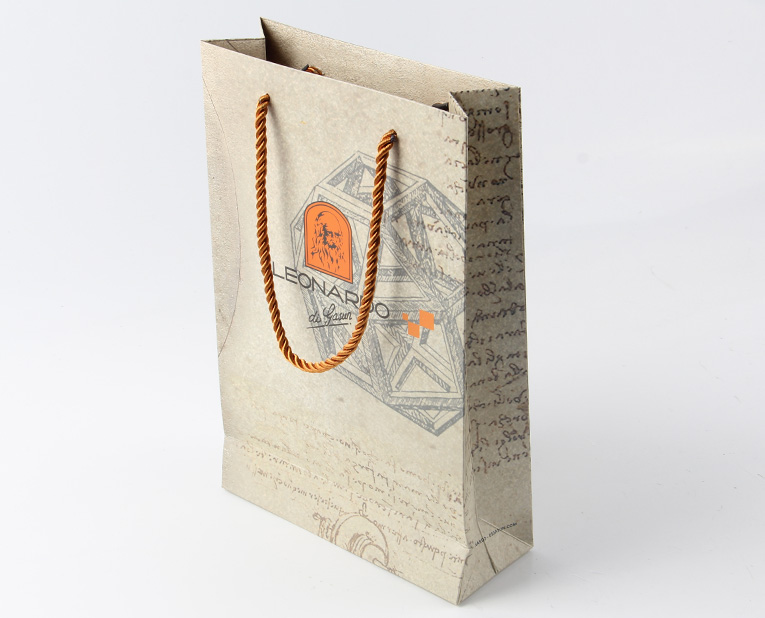 牛仔褲紙袋工廠專家駿業(yè)包裝 牛仔褲紙袋工廠專家駿業(yè)包裝