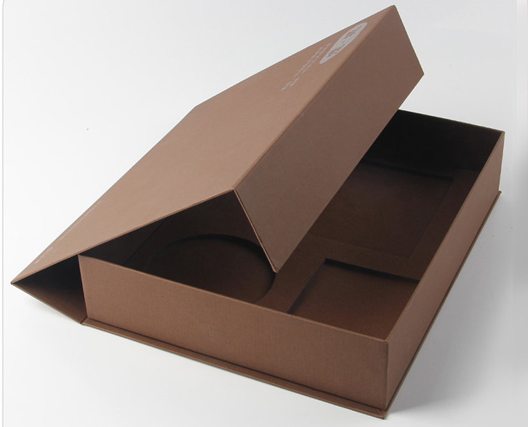 選擇項鏈盒子工廠留意駿業(yè)包裝 選擇項鏈盒子工廠留意駿業(yè)包裝