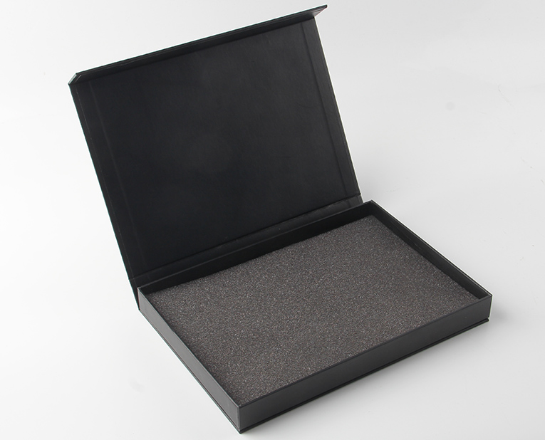 適用于硬紙包裝盒的兩種材質(zhì) 適用于硬紙包裝盒的兩種材質(zhì)