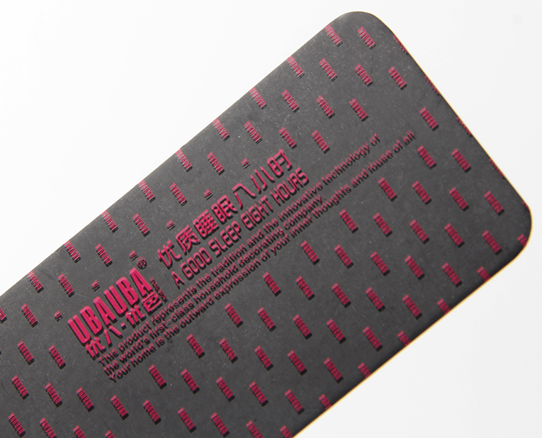 如果用熒光油墨去做服裝吊牌定做需要注意些什么 如果用熒光油墨去做服裝吊牌定做需要注意些什么