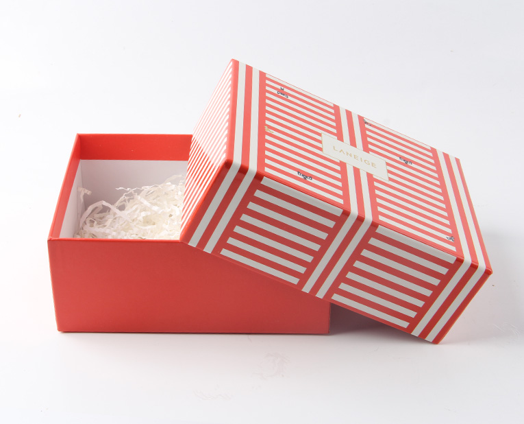 內(nèi)衣包裝訂做時紙張壓痕和線痕的組成因素 內(nèi)衣包裝訂做時紙張壓痕和線痕的組成因素