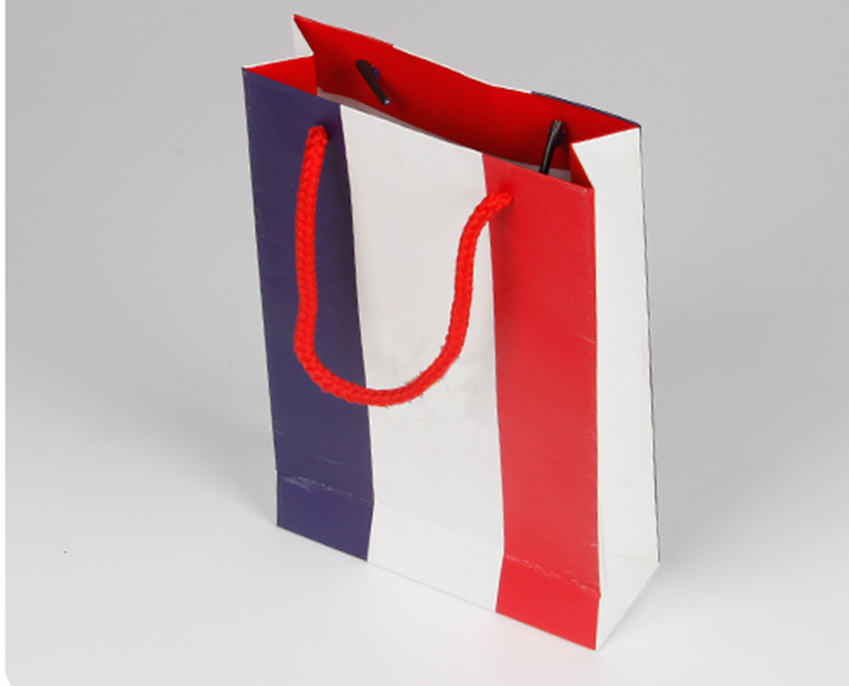 珠寶禮品袋制造商青睞的柯式印刷一般用的紙張有哪些種類(lèi) 珠寶禮品袋制造商青睞的柯式印刷一般用的紙張有哪些種類(lèi)