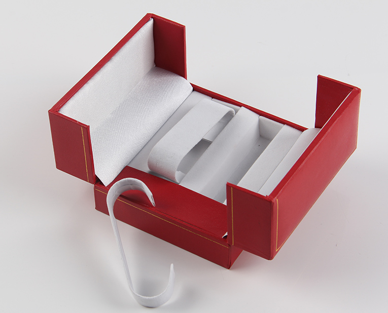 你的盒子油墨脫粉？看看手表包裝盒生產(chǎn)廠家是怎么解決的吧