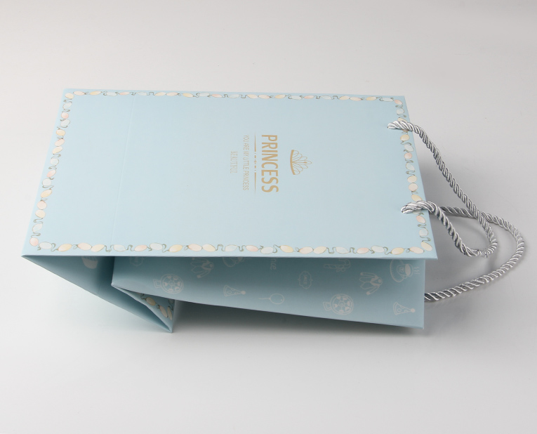 化妝品紙袋在定做過程中容易遺忘可以避免覆膜出錯的知識 化妝品紙袋在定做過程中容易遺忘可以避免覆膜出錯的知識