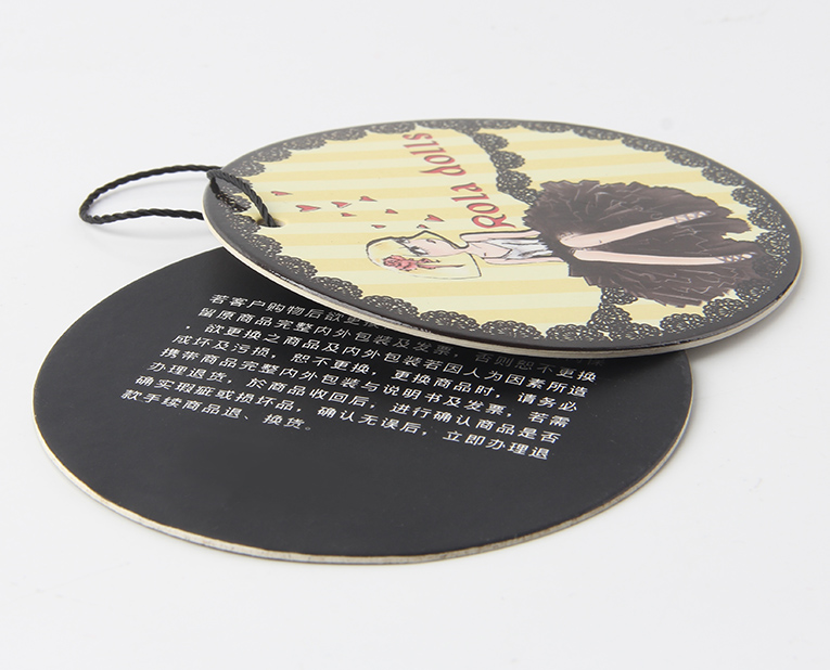 駿業(yè)包裝的衣服吊牌在訂制時(shí)有1套高效的規(guī)定 駿業(yè)包裝的衣服吊牌在訂制時(shí)有1套高效的規(guī)定