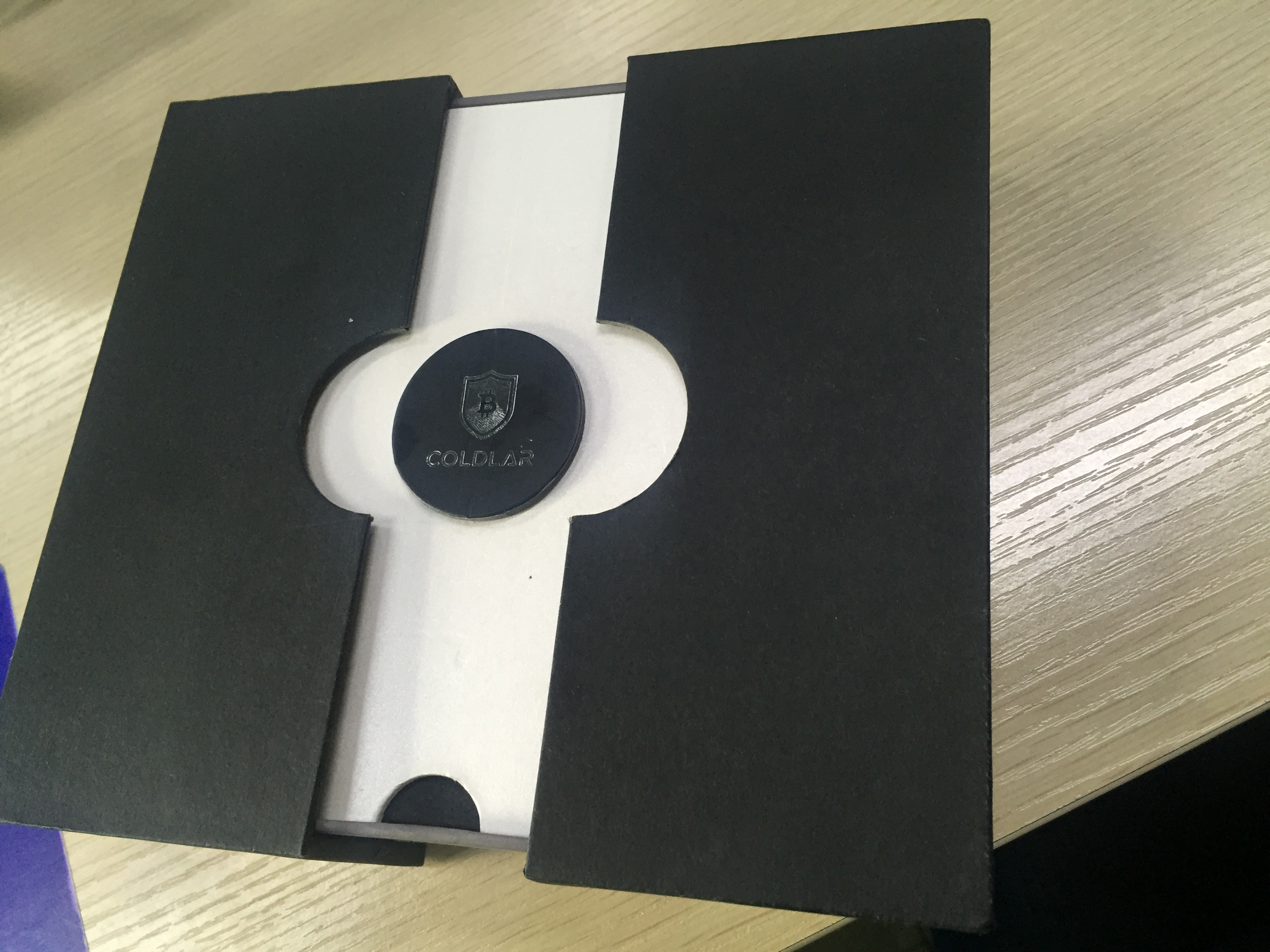 珠寶盒子廠家不說，你可能永遠(yuǎn)不知道，潮濕還能讓你丟錢