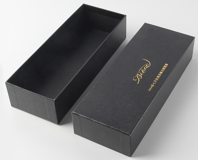 虛實(shí)結(jié)合的襪子包裝盒設(shè)計(jì) 虛實(shí)結(jié)合的襪子包裝盒設(shè)計(jì)