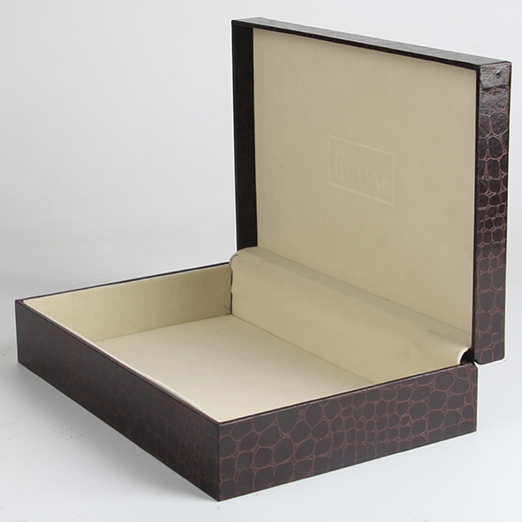 實(shí)地考察你以為是看啥？想不被坑，得看手表精裝盒生產(chǎn)廠家門(mén)道