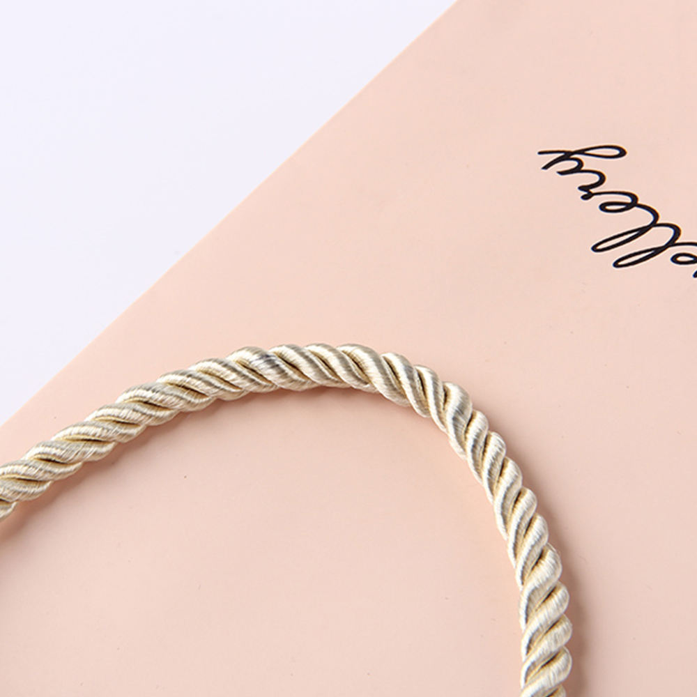 不管是不是首飾紙袋定做，工廠也不會(huì)打破約定俗成的規(guī)則