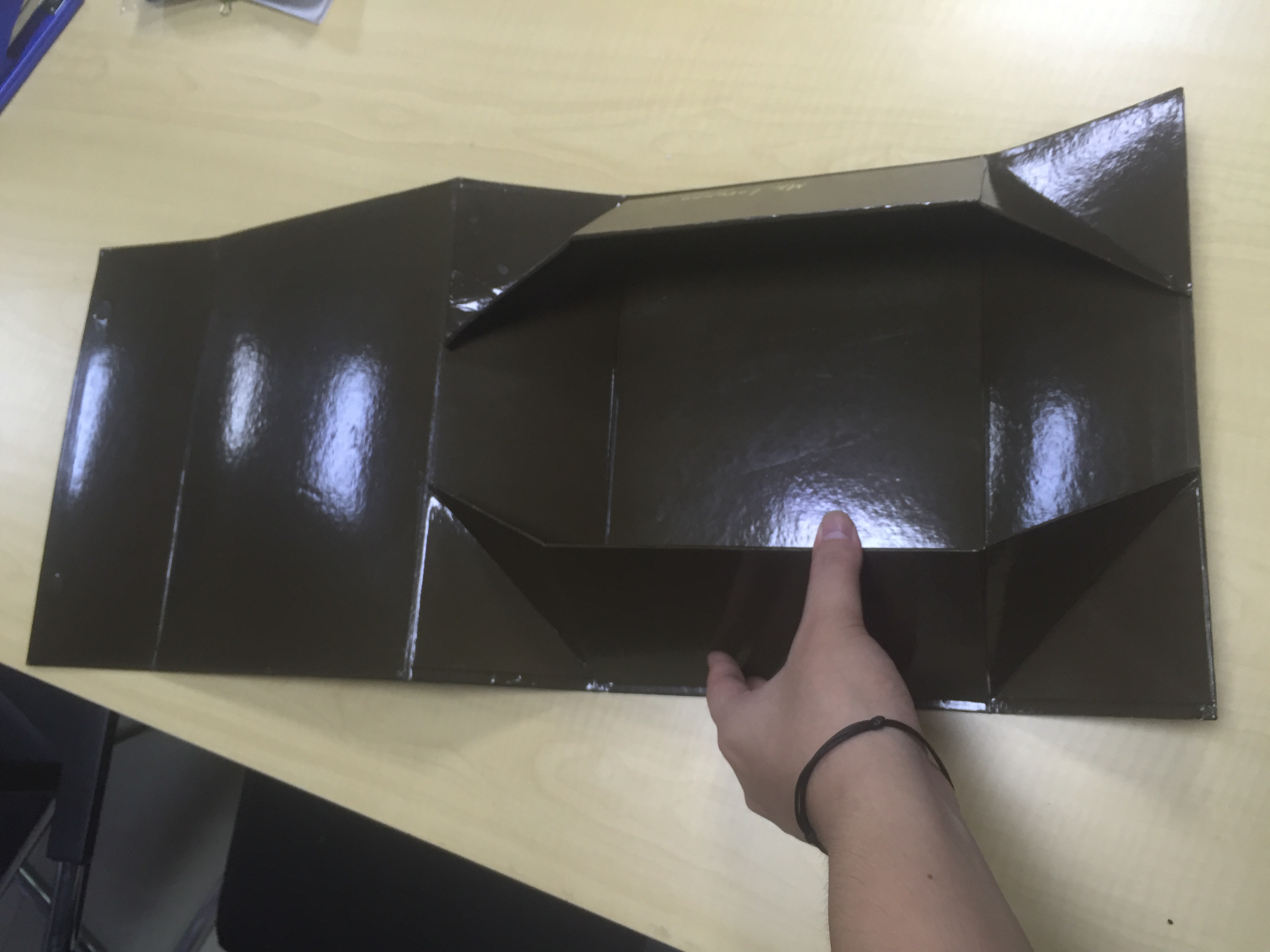 簡單分析一下月餅包裝盒生產(chǎn)廠家為什么就選天地蓋盒型不選其他 簡單分析一下月餅包裝盒生產(chǎn)廠家為什么就選天地蓋盒型不選其他