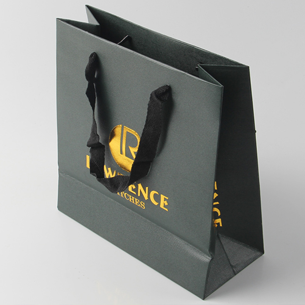 你所不知的相機手提袋定做過程中雞眼的學問 你所不知的相機手提袋定做過程中雞眼的學問