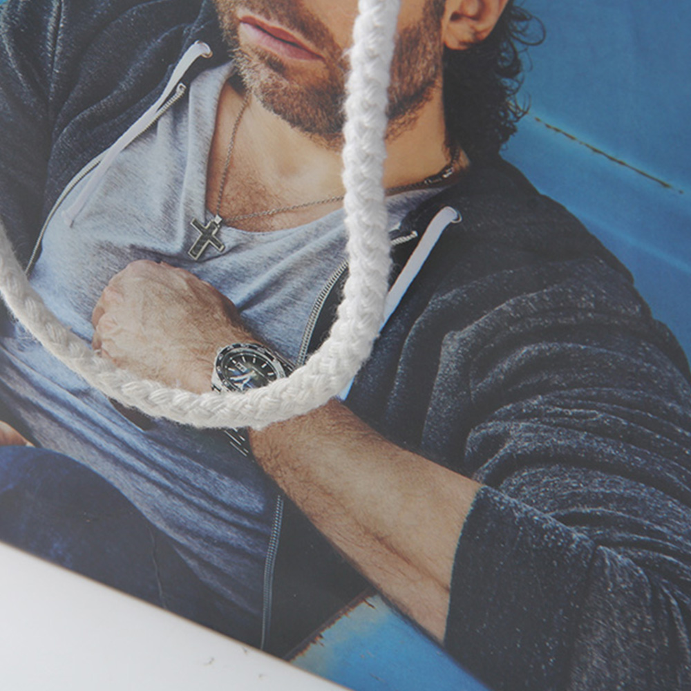 為什么用大貨標(biāo)準(zhǔn)決定服裝禮品袋定做的參數(shù)而不是數(shù)碼打樣 為什么用大貨標(biāo)準(zhǔn)決定服裝禮品袋定做的參數(shù)而不是數(shù)碼打樣