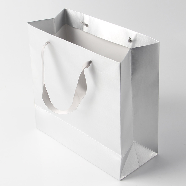 數(shù)碼打樣用于化妝品禮品袋訂做的2個(gè)直觀缺點(diǎn) 數(shù)碼打樣用于化妝品禮品袋訂做的2個(gè)直觀缺點(diǎn)