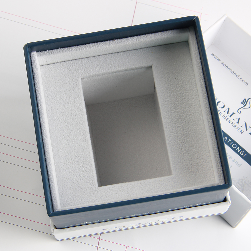 戒指盒子訂制為什么會(huì)演變成現(xiàn)在的紙包紙呢 戒指盒子訂制為什么會(huì)演變成現(xiàn)在的紙包紙呢